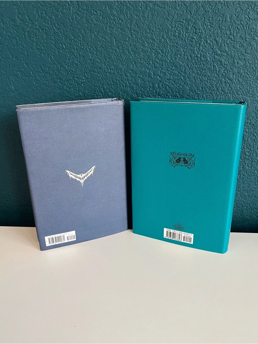 Fantastic Beasts & Crimes of Grindelwald Hardcover Original Screenplay Books